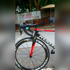 Khung Carbon Kuota Kryon Vân Carbon Nổi